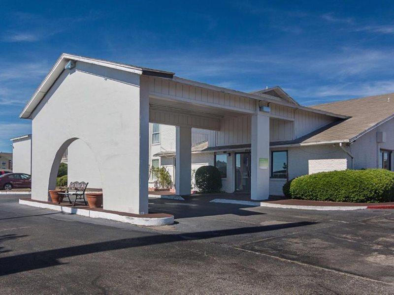 Studio Inn Extended Stay Oklahoma City Airport By Oyo Exteriör bild