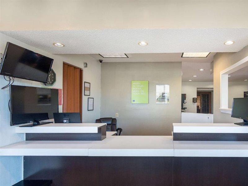 Studio Inn Extended Stay Oklahoma City Airport By Oyo Exteriör bild