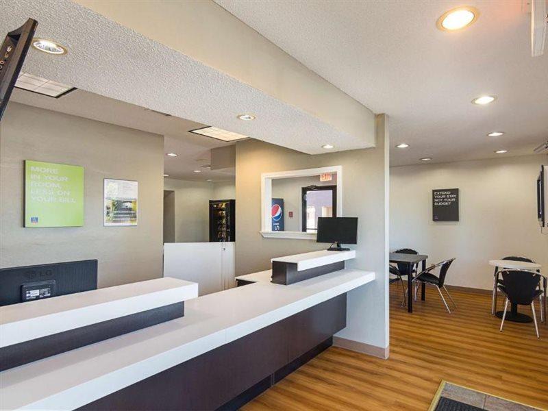 Studio Inn Extended Stay Oklahoma City Airport By Oyo Exteriör bild