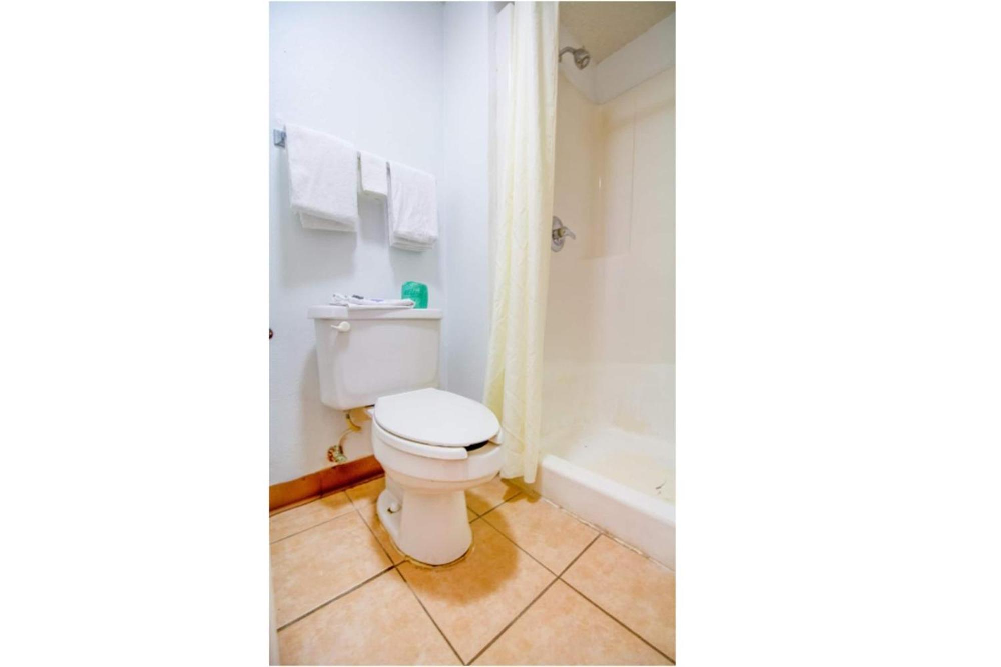 Studio Inn Extended Stay Oklahoma City Airport By Oyo Exteriör bild