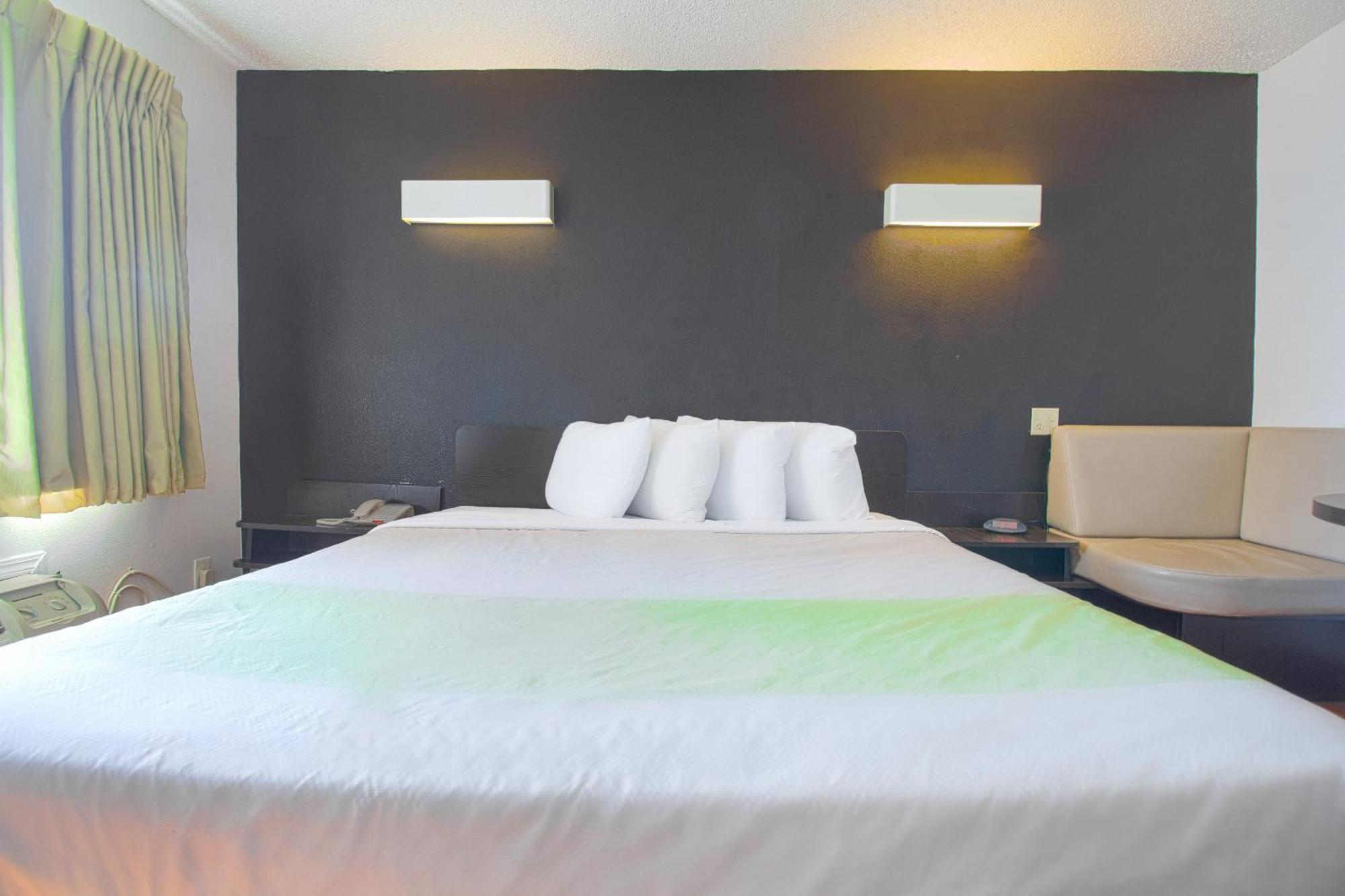 Studio Inn Extended Stay Oklahoma City Airport By Oyo Exteriör bild