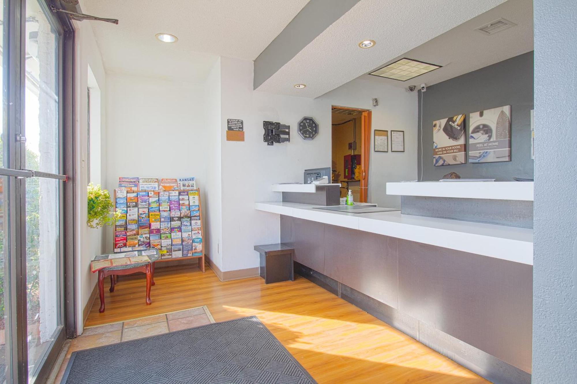 Studio Inn Extended Stay Oklahoma City Airport By Oyo Exteriör bild