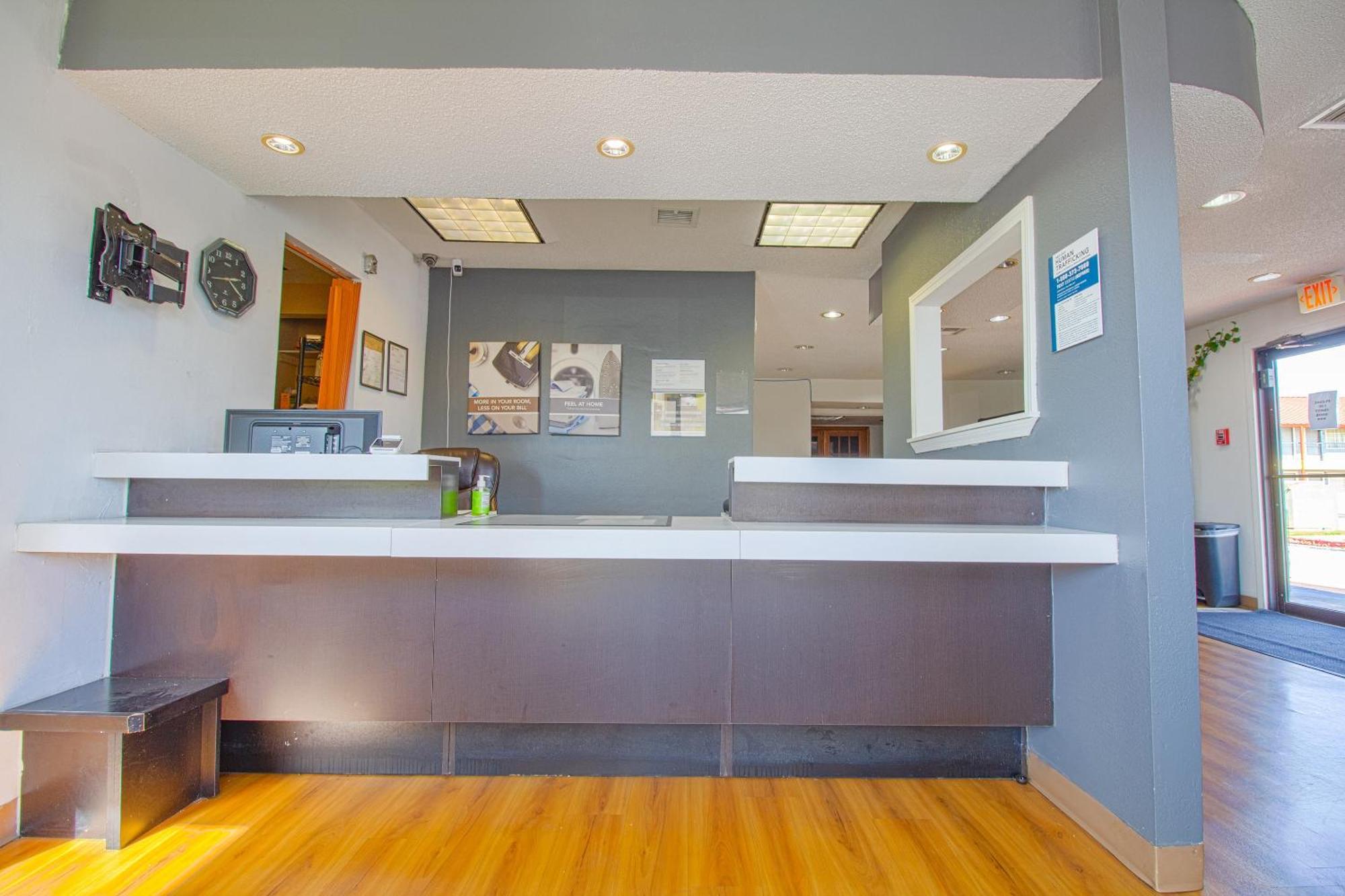 Studio Inn Extended Stay Oklahoma City Airport By Oyo Exteriör bild