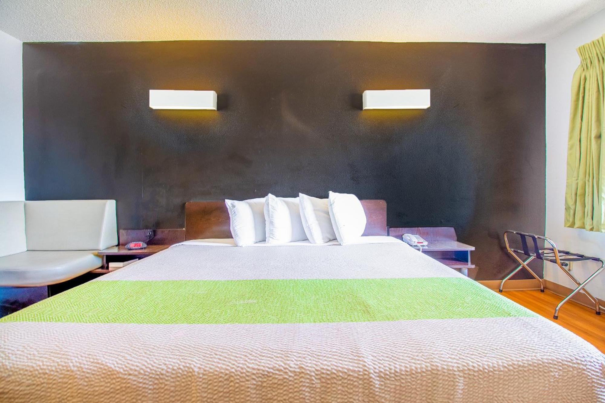 Studio Inn Extended Stay Oklahoma City Airport By Oyo Exteriör bild
